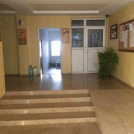 Apartament 100 М До Пляжа В Старом Центре
