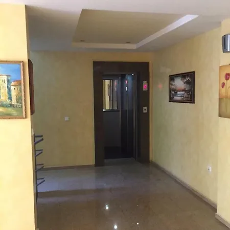 100 М До Пляжа В Старом Центре Gmina Pomorie